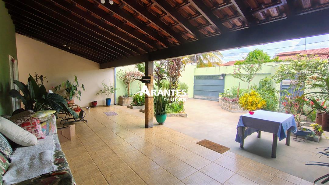 Casa 2 Quartos PRONTO em Granada