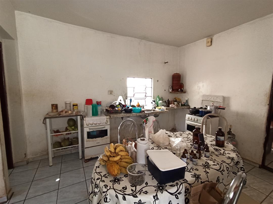 Casa 2 Quartos PRONTO em Brasil