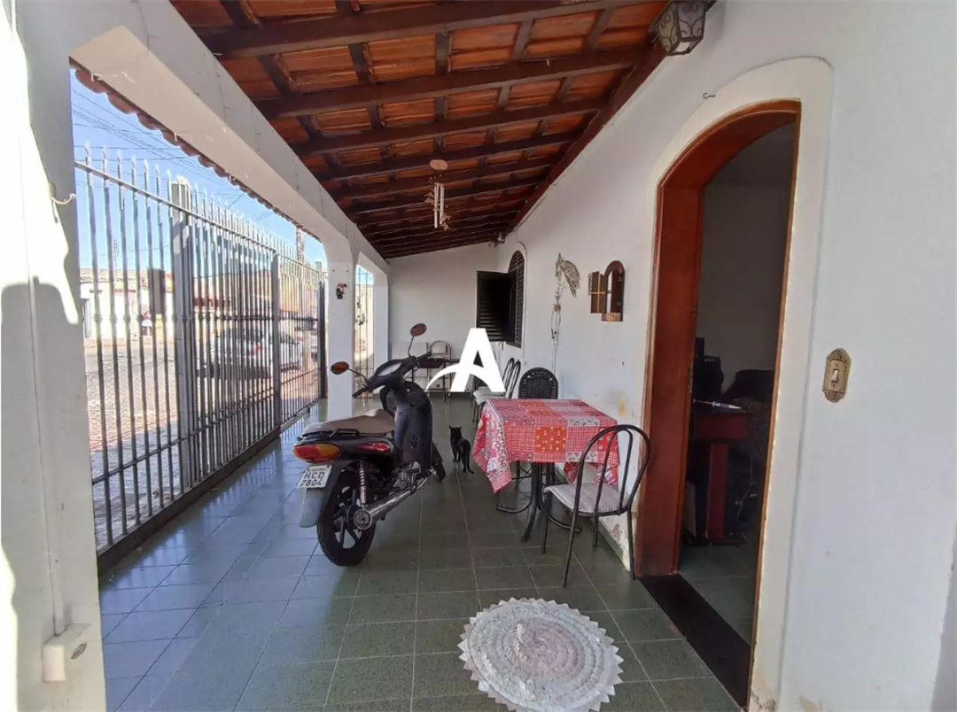 Casa 3 Quartos PRONTO em Osvaldo Rezende